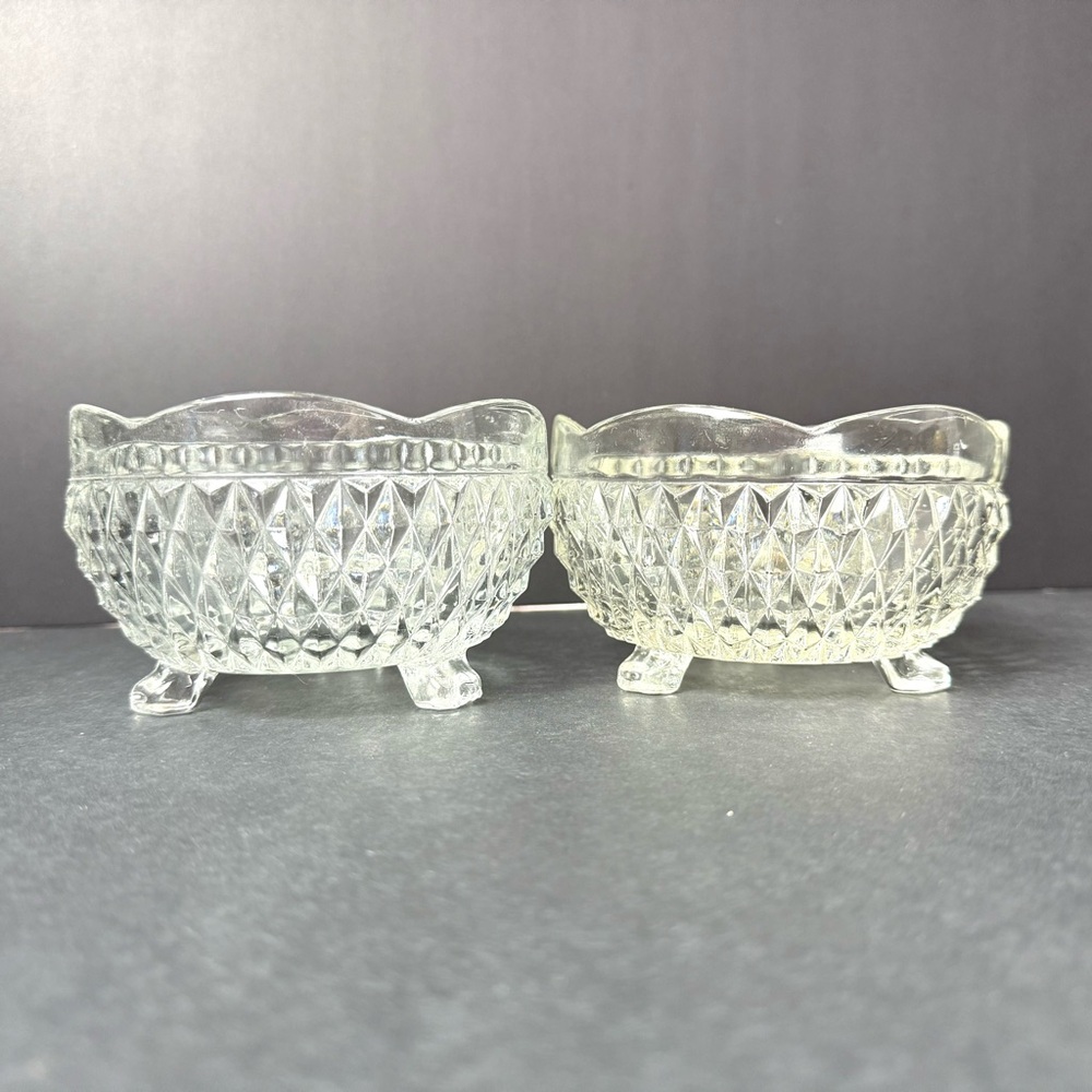 Pair of Indiana Glasss Vintage Diamond Point 3-Toed Bon Bon Dishes. Candy Dish